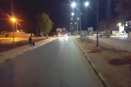 LIBY_Lampadaires solaires pour l'autoroute d'aéroport