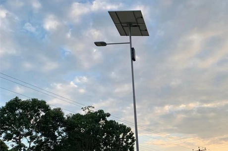 ECUADOR_Solar Illuminez une zone industrielle